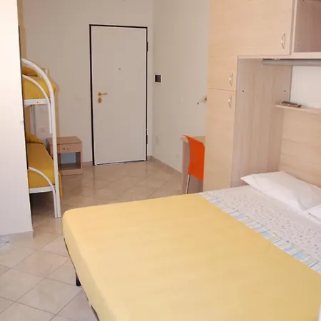 La Playa Hotel