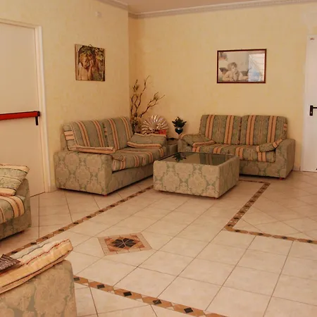 Hotel La Playa 2*