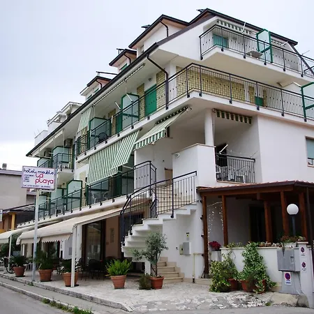 La Playa Hotel