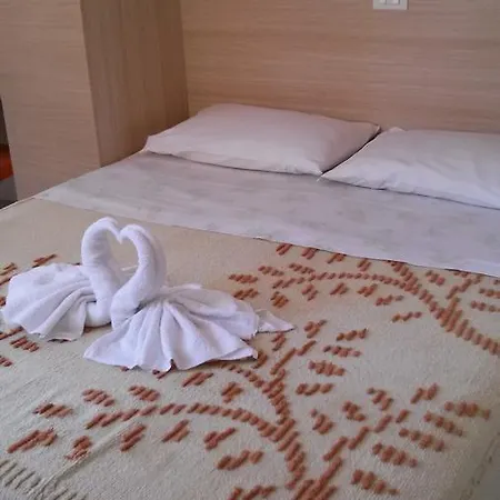 La Playa Hotel
